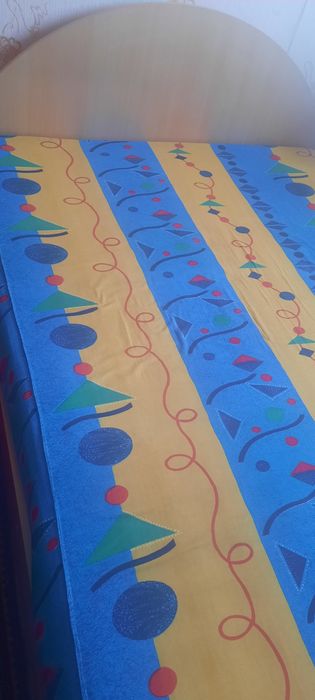 Продам кровать для спальни