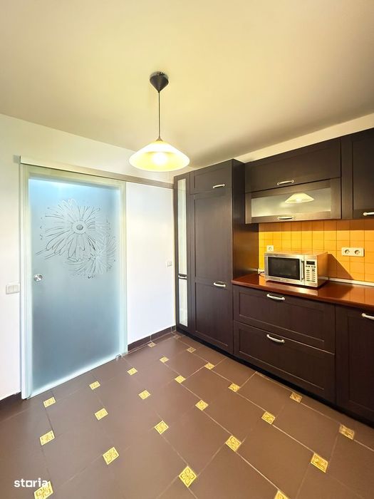 13 Septembrie / Maria Cunțan - Apartament 4 Camere Dec., 100 mp, 2 Băi
