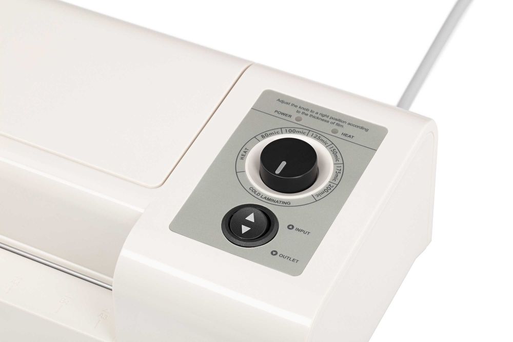 } Ламинатор 2E Laminator L-3200