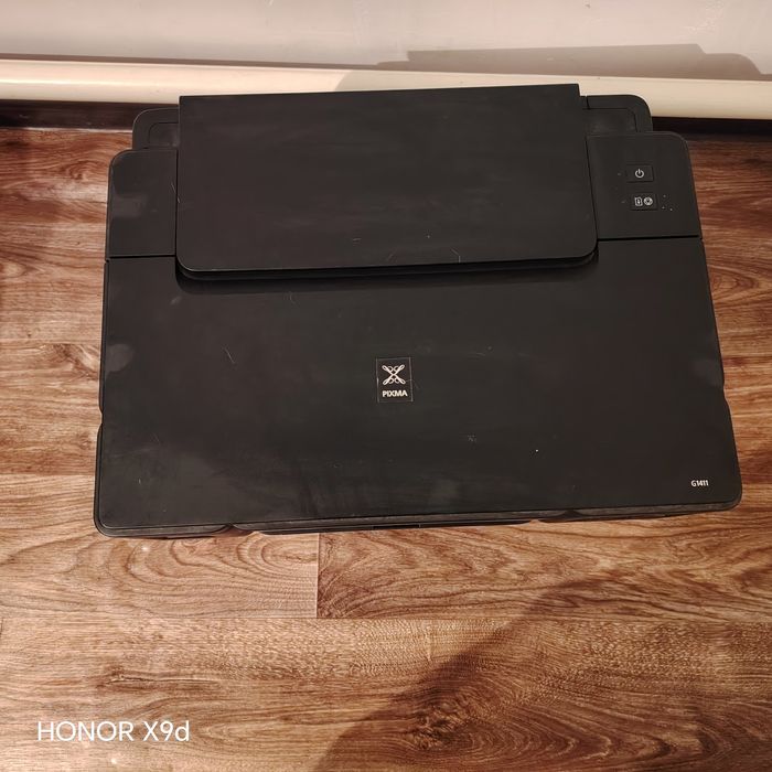 Принтер продам цветной