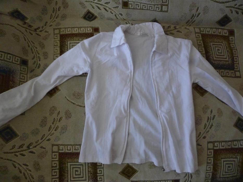 Блузка белая школьная