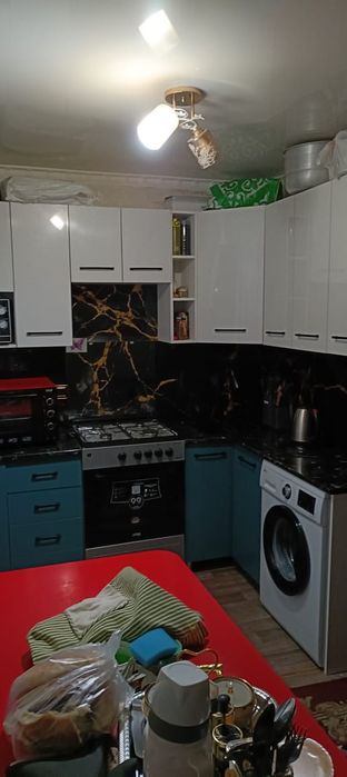 Кухонный гарнитур сатылады