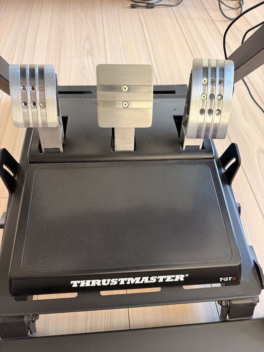 Thrustmaster T-GT II + Next Level Racing Wheel Stand 2.0 – сим рейсинг комплект