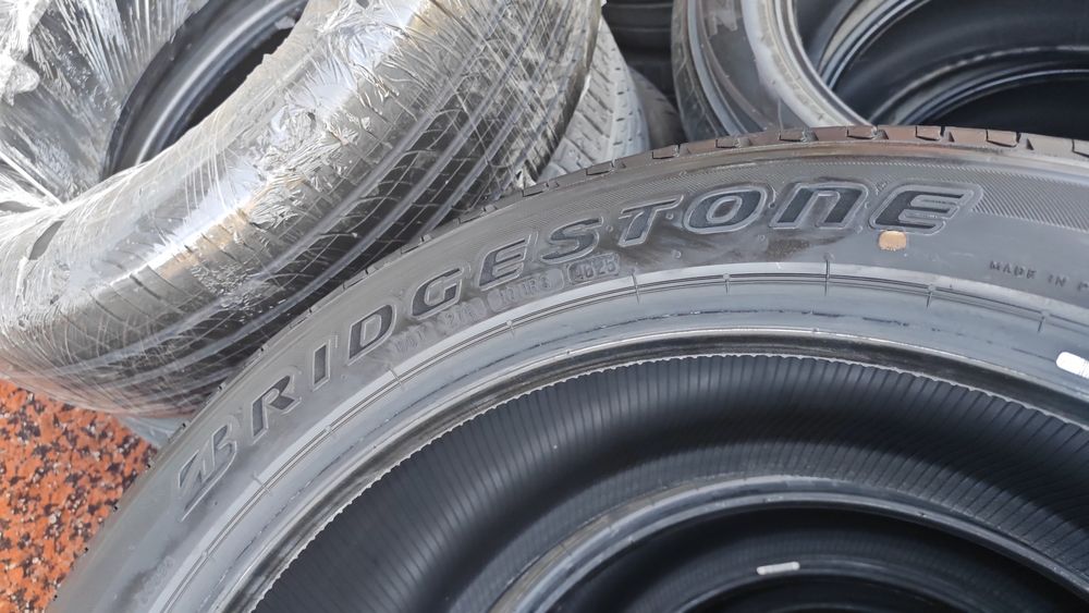 295/40/22 Bridgestone dueler для гелинвагена