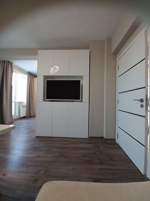 Дава се под наем Тристаен апартамент в ж.Зоопарк - 130 кв.м за 1296.42 € - Снимка #7