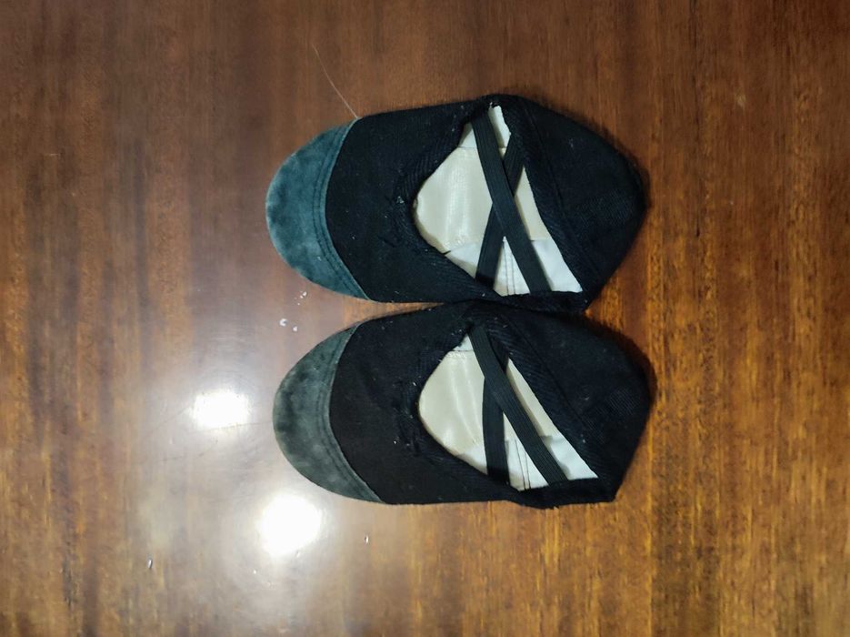 чешки белые и черные 26 размер