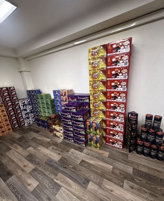 Салюты и фейерверки оптом