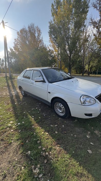 Продаю срочно приору 2172