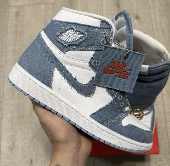 Air Jordan 1  Denim