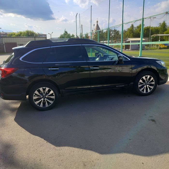 Субару аутбек 2015 года