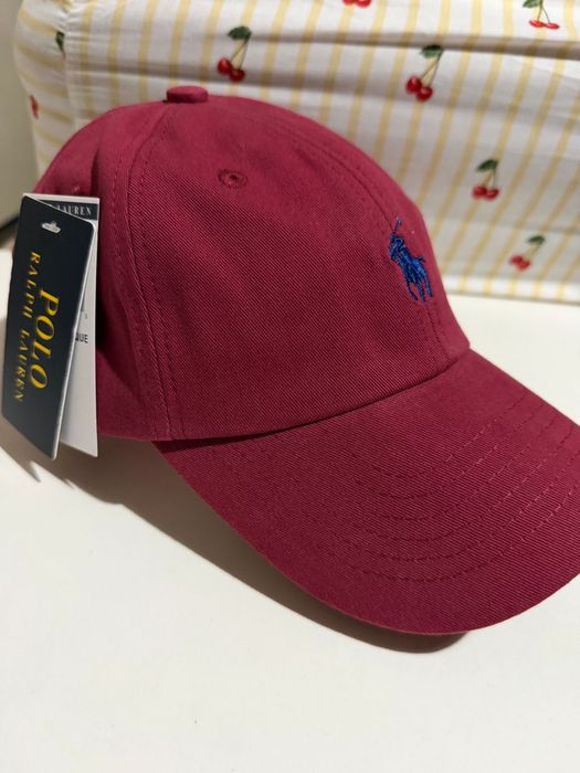 Șapca polo roșie !noua!