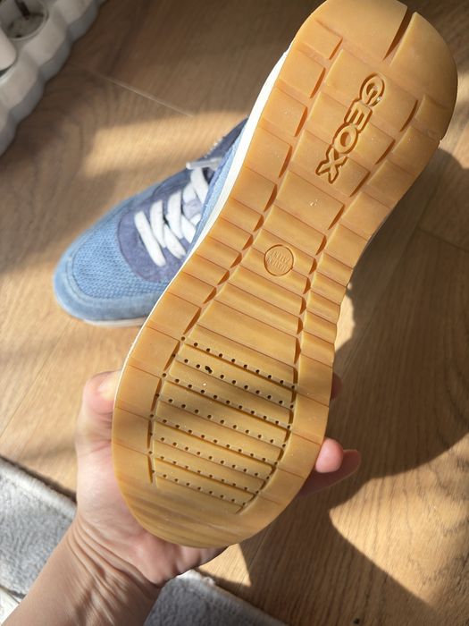 Крассовки женские geox