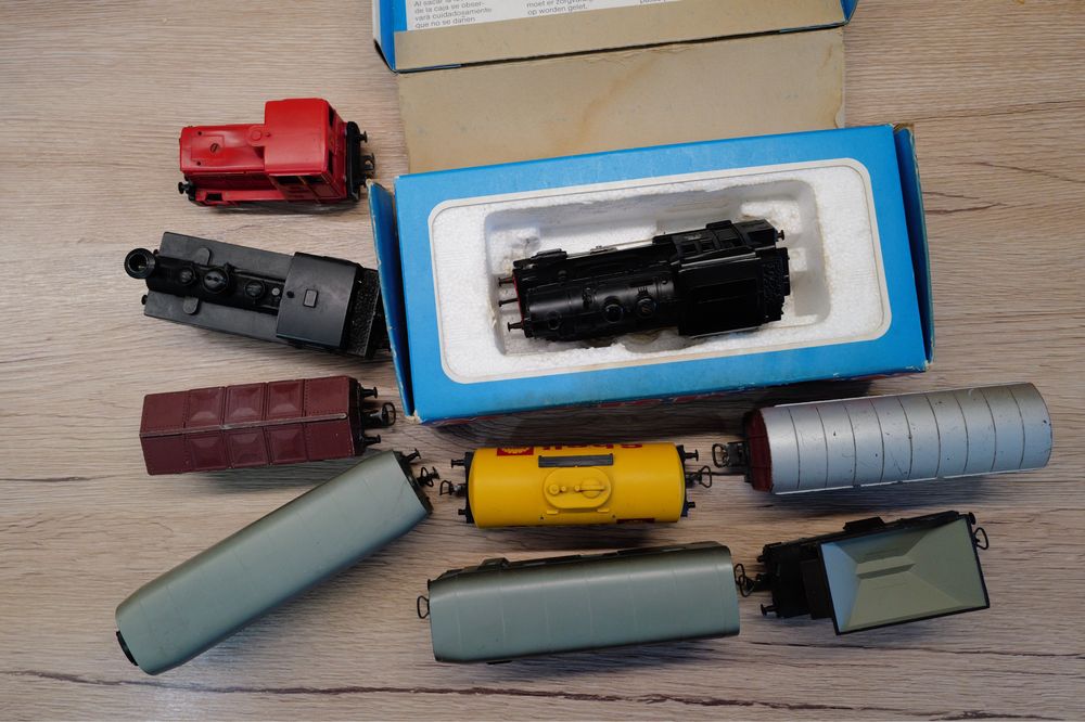 Jucarie Tren HO Marklin si Kleinbah 3 locomotive plus vagoane