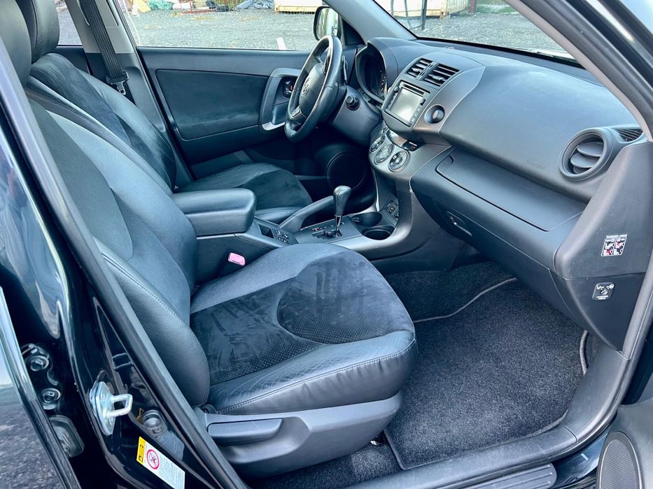 Toyota rav 4 , 2.0 benzina , automata , 4x4