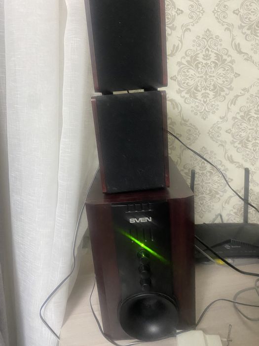 Сабвуфер с колонками