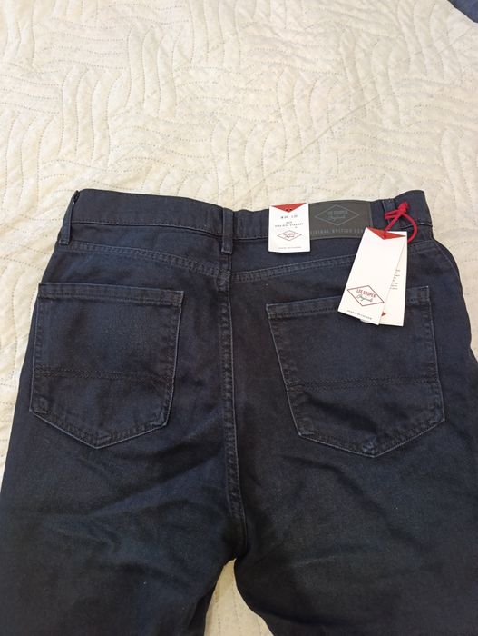Продам джинсы Lee