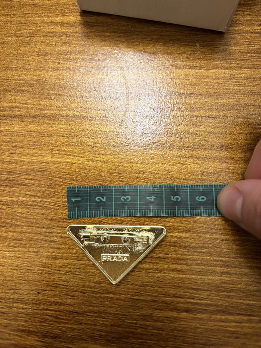 Brosa inscriptionata