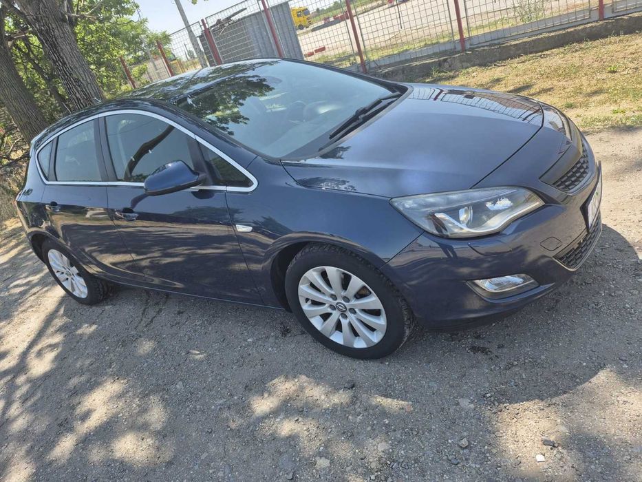 Vand Opel Astra J an fabricatie 2011