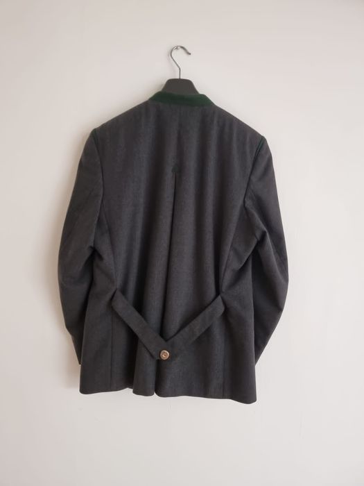 Costum elegant pentru evenimente vânătorești 50