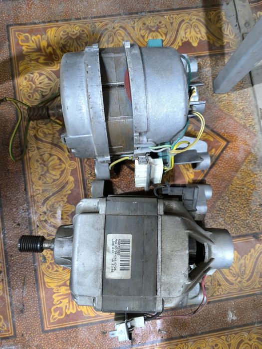 Продам двигателя от стиральных машин