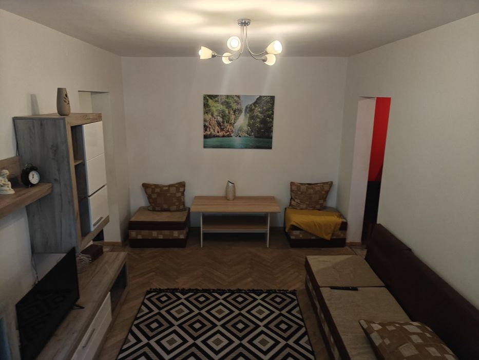 Apartament 2 camere de închiriat