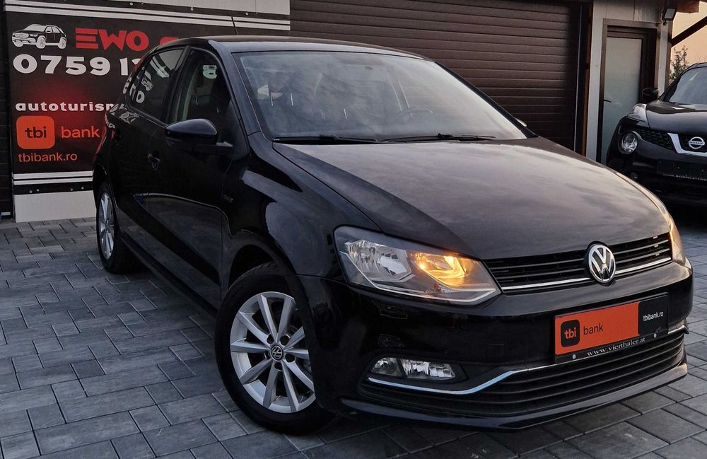 VOLKSWAGEN Polo