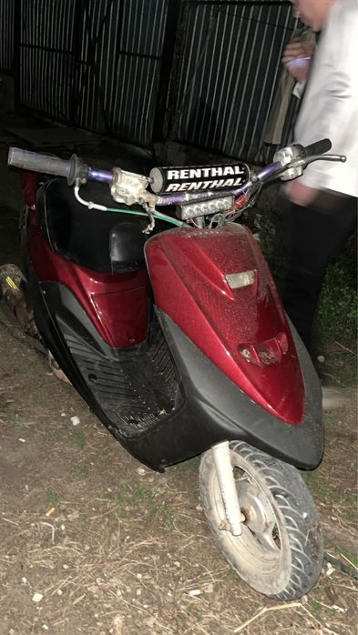 Продам YAMAHA SYPER  jog zr