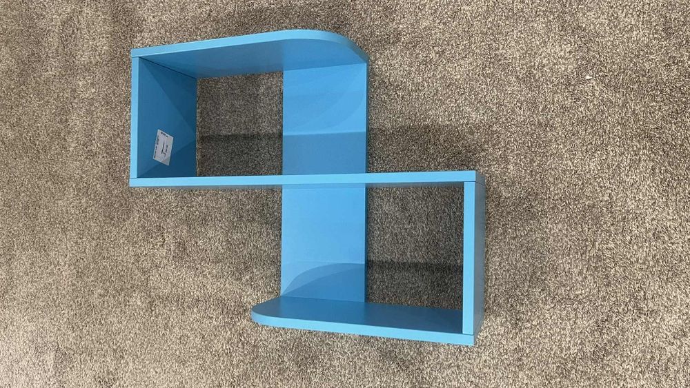 Етажерка за стена