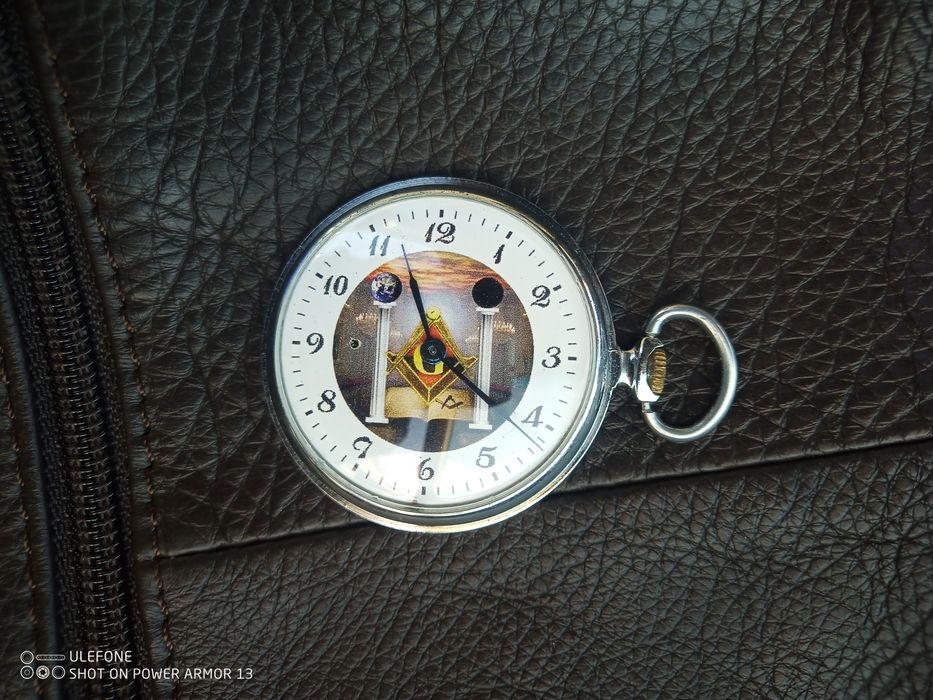 Джобна мълния с Масонски циферблат