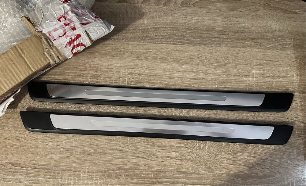 Praguri originale interioare ornament Audi A4 B9 A5 F5 2016+