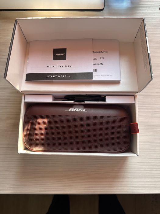 Bose soundlink flex schimb cu Jbl