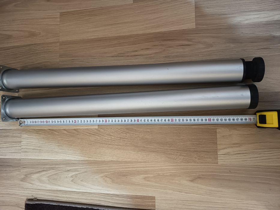 Регулиращи крачета за маса или бюро