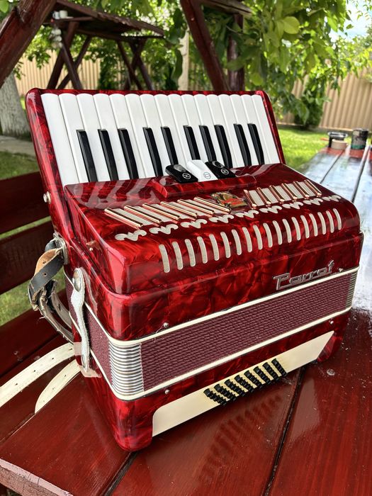 Acordeon Parrot cu 48 de basi