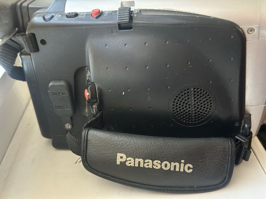 Видеокамера Panasonic NV-VZ15 (VHS-C)