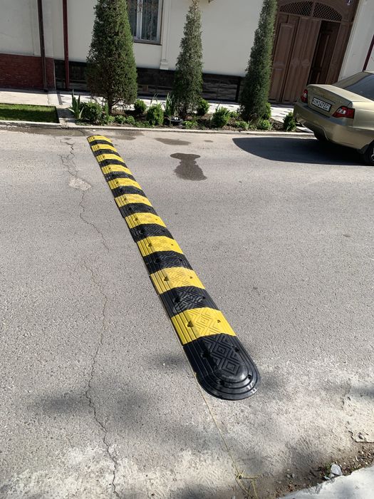 Лежачий полицейский