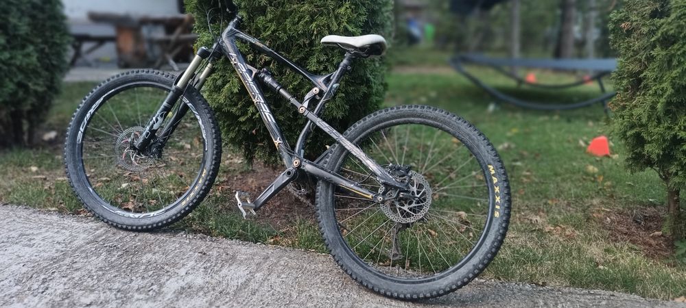 Vand bicicleta full suspension lapiere