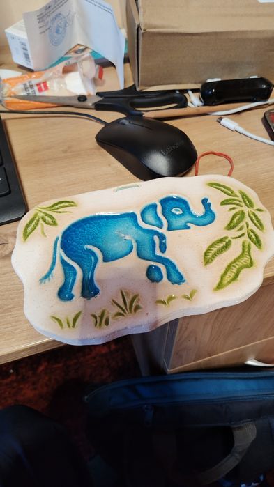 Placheta cu elefant