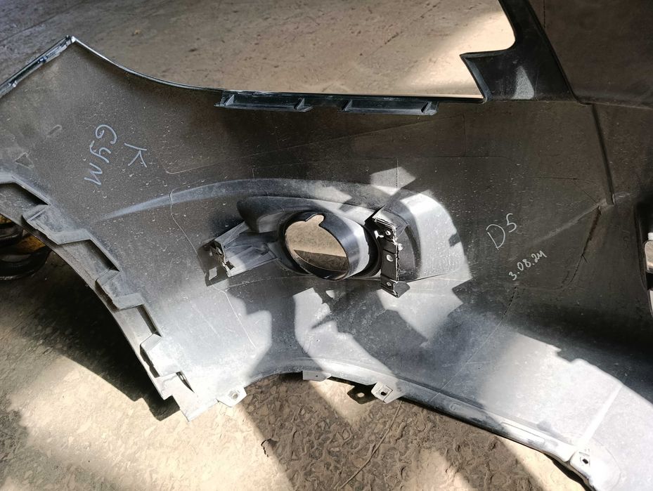 Продается передний бампер  cobalt мокрый асфальт