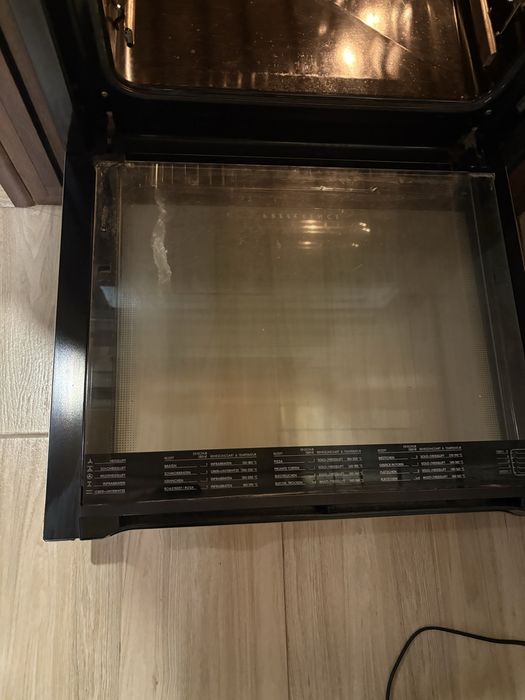 Фурна за вграждане AEG