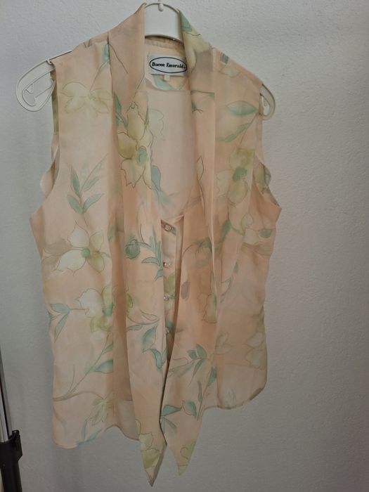 Bluză cu model floral