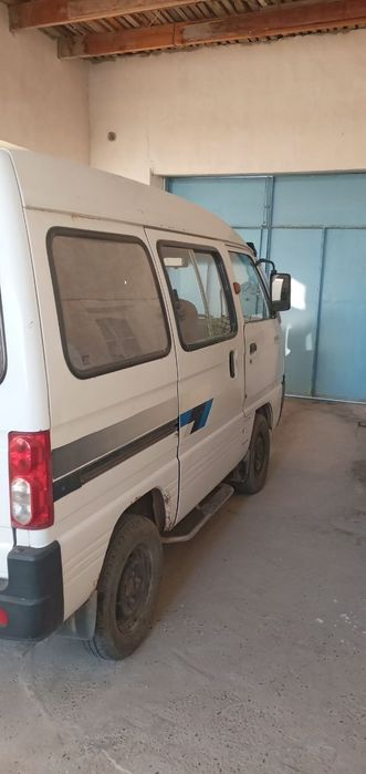Дамас авто машина сотилади