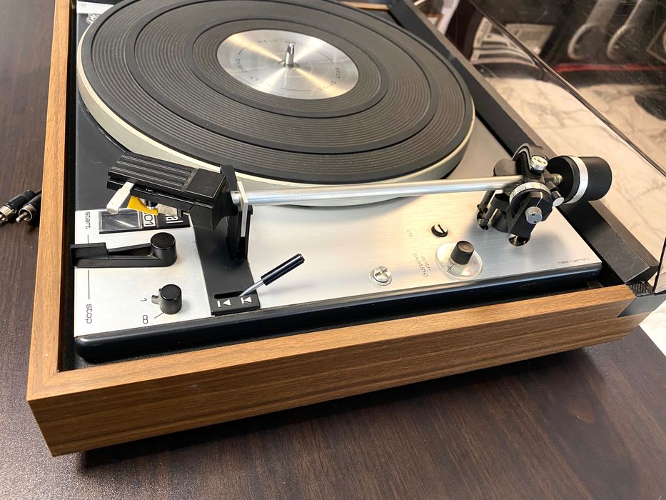 Топ модел грамофон Dual