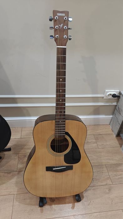 Продам гитару акустическую