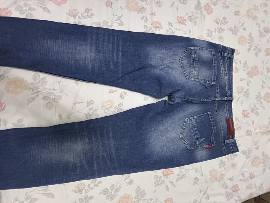 blugi albastri inchis marimea xl
