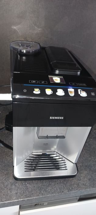 De vânzare apărat de cafea Siemens EQ integral 500