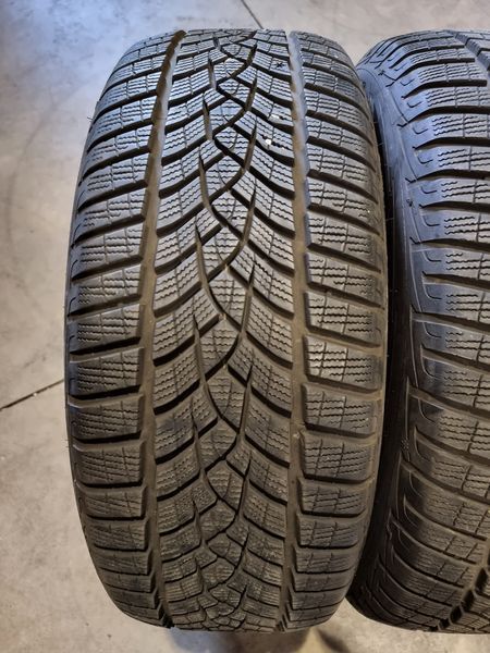 225/50/18 Goodyear 4бр RunFlat