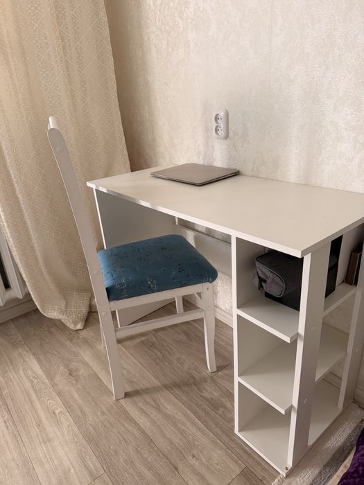 Срочно продам письменный стол стул