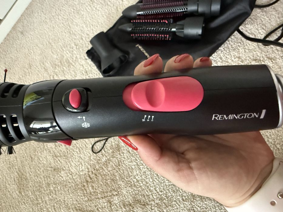 Perie Remington cu aer cald