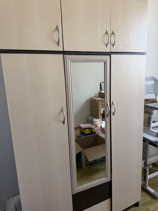 Продажа шкаф коричневый