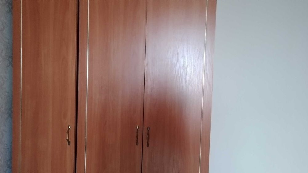 Продам шкаф-шифонер